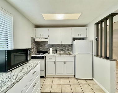 2166 Bradford Street - Photo Thumbnail 6
