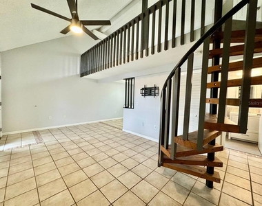 2166 Bradford Street - Photo Thumbnail 3