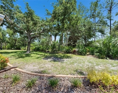 2068 Sifield Greens Way - Photo Thumbnail 2