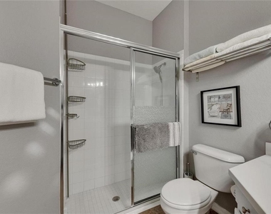 2068 Sifield Greens Way - Photo Thumbnail 28