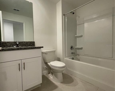 10114 Honey Hammock Way - Photo Thumbnail 14