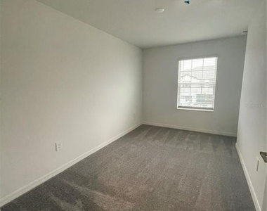 10114 Honey Hammock Way - Photo Thumbnail 16