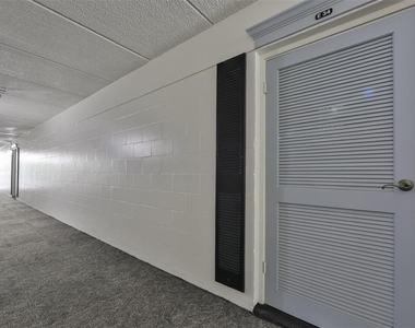 3325 Bayshore Boulevard - Photo Thumbnail 17
