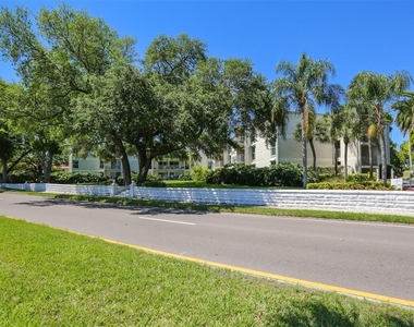 3325 Bayshore Boulevard - Photo Thumbnail 23