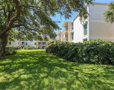 3325 Bayshore Boulevard - Photo Thumbnail 21