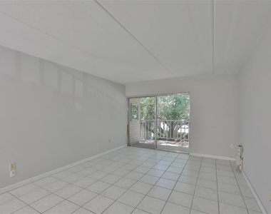 3325 Bayshore Boulevard - Photo Thumbnail 8