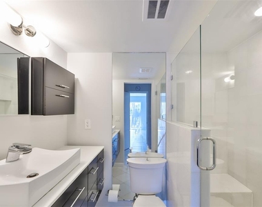 3325 Bayshore Boulevard - Photo Thumbnail 13