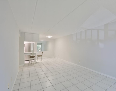 3325 Bayshore Boulevard - Photo Thumbnail 7