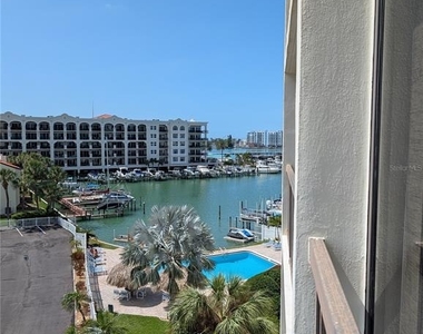 255 Dolphin Point - Photo Thumbnail 33