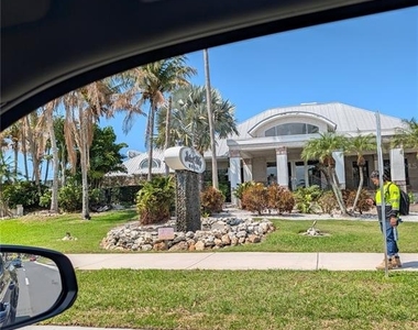 255 Dolphin Point - Photo Thumbnail 75
