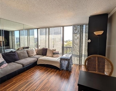 255 Dolphin Point - Photo Thumbnail 11
