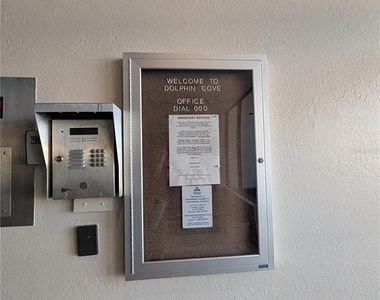 255 Dolphin Point - Photo Thumbnail 41