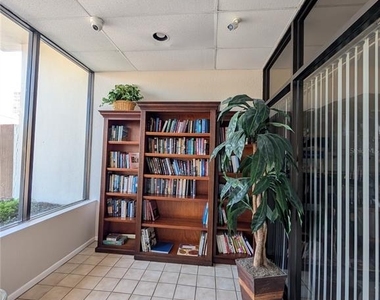 255 Dolphin Point - Photo Thumbnail 40