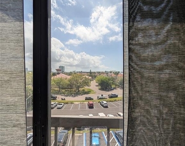 255 Dolphin Point - Photo Thumbnail 14