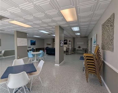 255 Dolphin Point - Photo Thumbnail 50