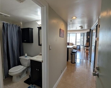255 Dolphin Point - Photo Thumbnail 7