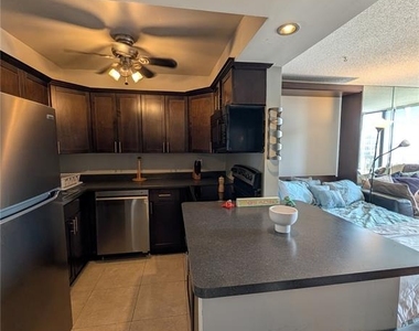 255 Dolphin Point - Photo Thumbnail 16