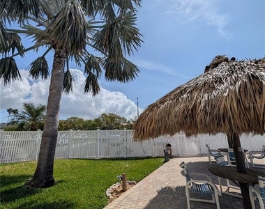 255 Dolphin Point - Photo Thumbnail 61