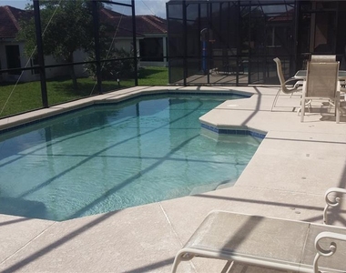 3017 Camino Real Drive S - Photo Thumbnail 4