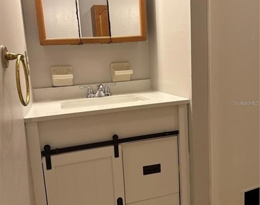 4313 Sw 68 Terrace - Photo Thumbnail 7