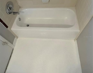 4313 Sw 68 Terrace - Photo Thumbnail 6