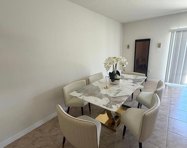 1419 Plank Place - Photo Thumbnail 3