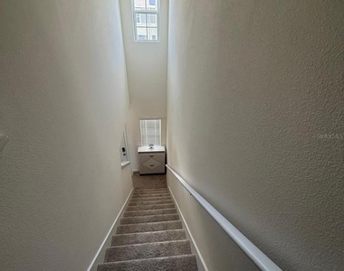 1419 Plank Place - Photo Thumbnail 14