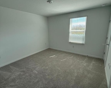 3208 Skyline Loop - Photo Thumbnail 21