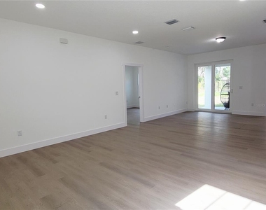 1751 Nandina Court Nw - Photo Thumbnail 2