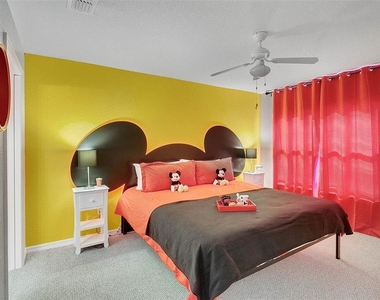 4561 Yellowgold Road E - Photo Thumbnail 7