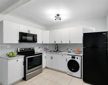 955 6th Street Se - Photo Thumbnail 3