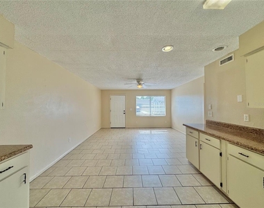 2540 Elm Avenue - Photo Thumbnail 8