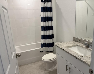 3630 Walking Stick Way - Photo Thumbnail 7