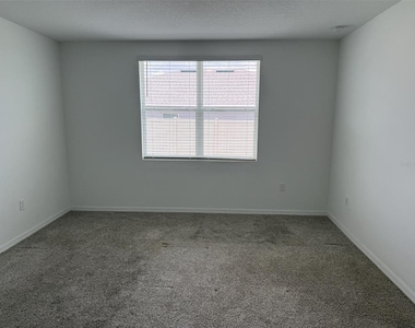 3630 Walking Stick Way - Photo Thumbnail 4