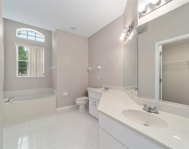 10061 Sw 74th Terrace - Photo Thumbnail 7
