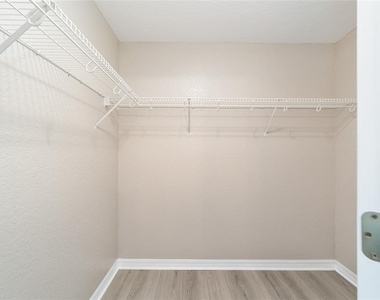 10061 Sw 74th Terrace - Photo Thumbnail 9