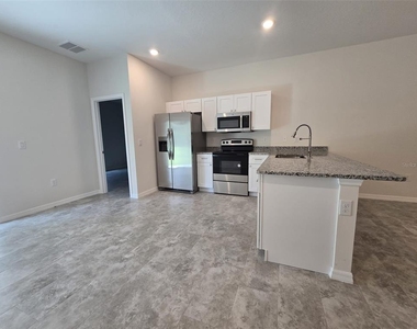 2025 Dunbar St - Photo Thumbnail 8