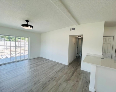 6603 Cocos Drive - Photo Thumbnail 12