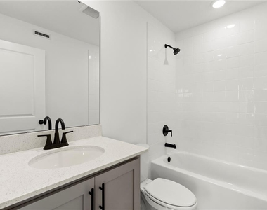 15363 Hamlin Park Drive - Photo Thumbnail 25