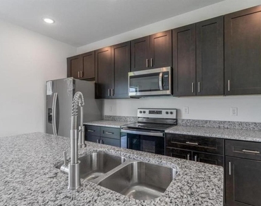 550 Marion Oaks Boulevard - Photo Thumbnail 3