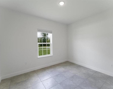 550 Marion Oaks Boulevard - Photo Thumbnail 13