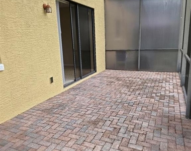 1110 Chervil Drive - Photo Thumbnail 17