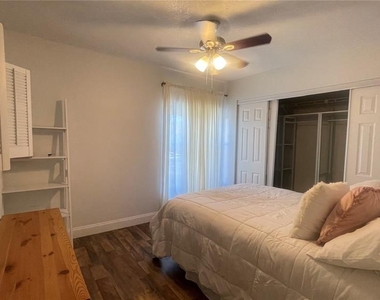 1718 Silver Creek Court - Photo Thumbnail 18