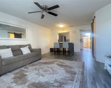 1718 Silver Creek Court - Photo Thumbnail 22