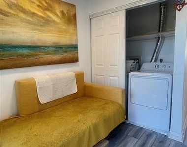 1718 Silver Creek Court - Photo Thumbnail 7