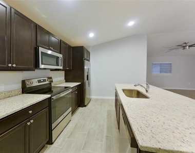 227 Pennfield Street - Photo Thumbnail 5