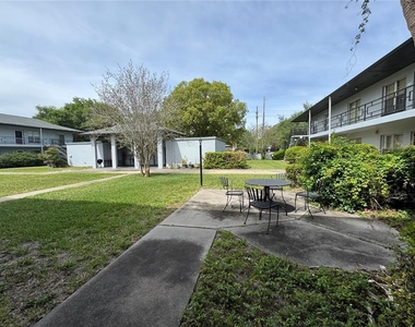 825 N Primrose Drive - Photo Thumbnail 10