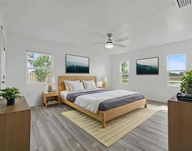 8812 Oakwood Drive - Photo Thumbnail 32
