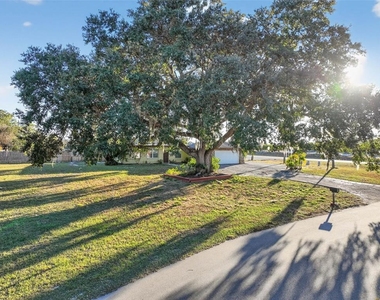 8812 Oakwood Drive - Photo Thumbnail 48
