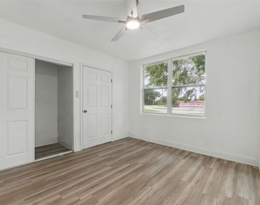 8812 Oakwood Drive - Photo Thumbnail 40